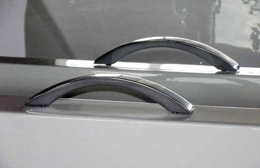 01 Alça de Apoio modelo (SLIM) banheiras  Jacuzzi