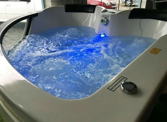 Banheira de Canto Kanto Bella Diamante em Gel Coat