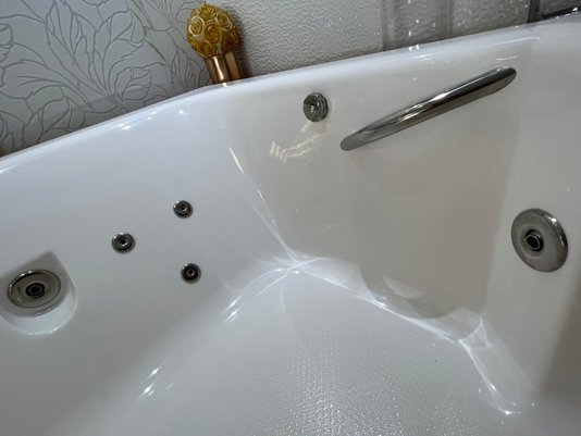 Banheira de Canto M11E em Gel Coat  Padrão