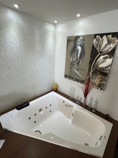 Banheira de Canto M11E em Gel Coat  Padrão
