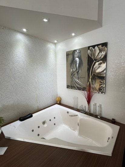 Banheira de Canto M11E em Gel Coat  Padrão