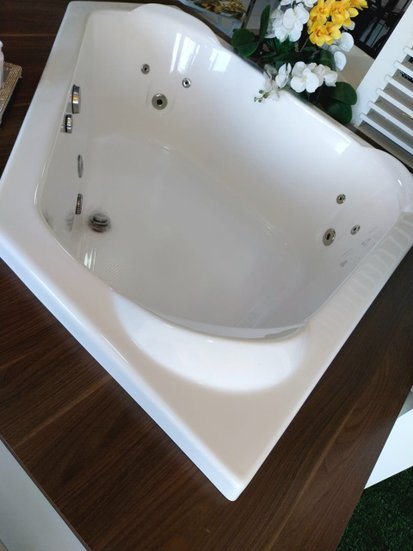 Banheira de Canto M12 em Gel Coat Padrão