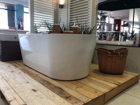 Banheira de Imersão Ivy em Acrílico Premium – Envio Rápido em 24 Horas