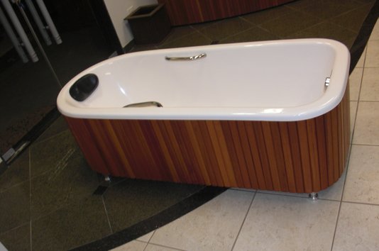 Banheira Oval Luna Slim Plus em Gel Coat