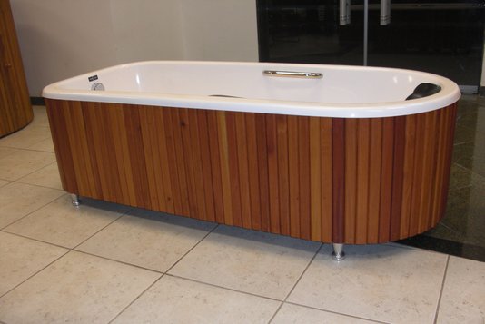 Banheira Oval Luna Slim Plus em Gel Coat
