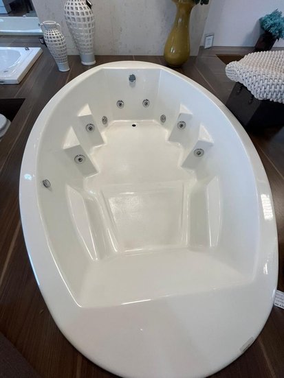 Banheira Hidro Oval Pérola 2,10x1,30 Gel Coat - Entrega Imediata