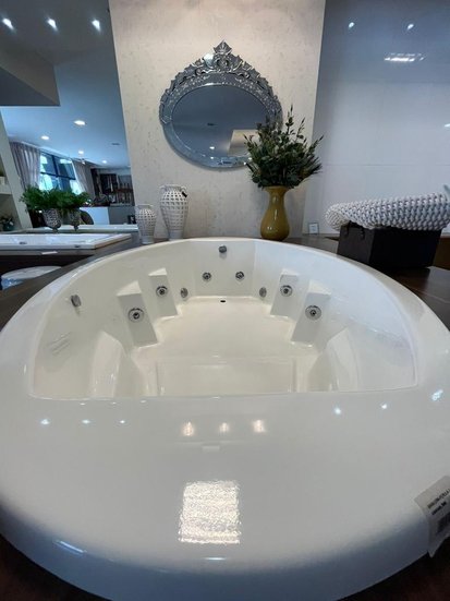 Banheira Hidro Oval Pérola 2,10x1,30 Gel Coat - Entrega Imediata
