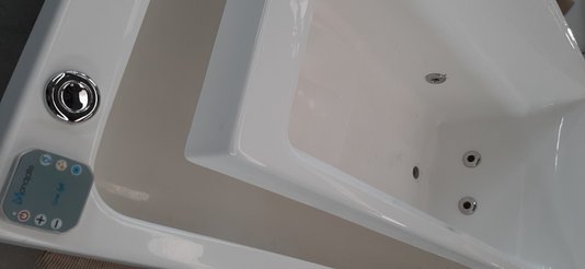 Banheira Retangular Olbia Borda Infinita em Gel Coat