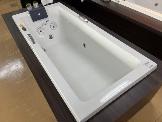 Banheira Retangular Pietá Single Designer em Acrílico