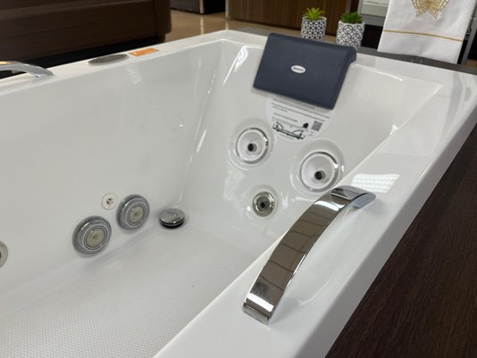 Banheira Retangular Pietá Single Designer em Acrílico