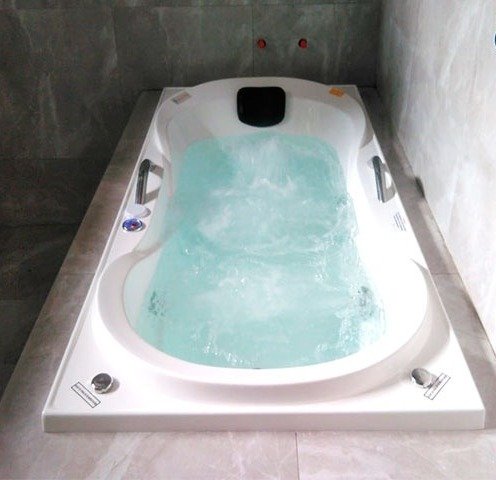 Banheira Retangular Serena Slim em Gel Coat