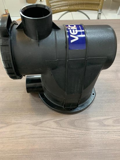 Corpo da bomba e pré filtro Veico