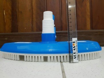 Aspirador com Escova para Piscinas