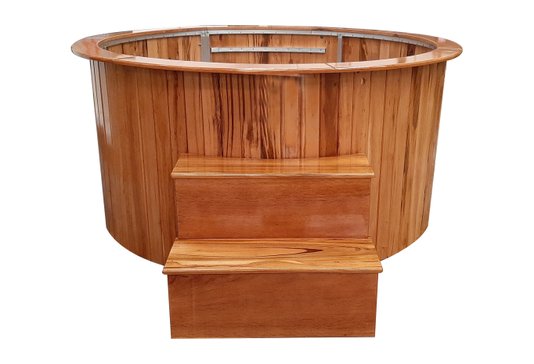 Deck em Madeira Exclusivo Para SPA Mantova Mondialle
