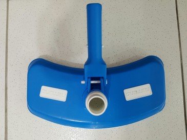 Aspirador com Escova para Piscinas