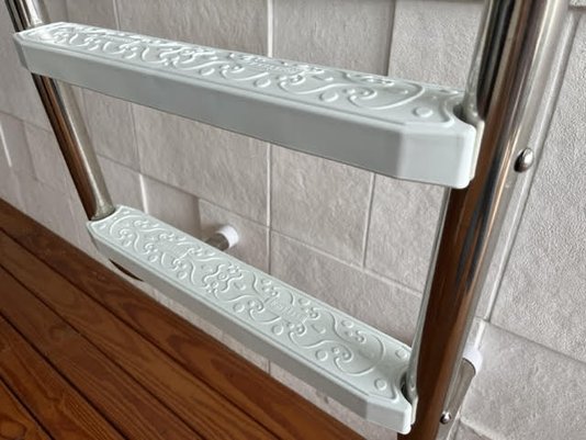 Escada Aço Inox com 2 Degraus ABS Anatômico para Piscinas