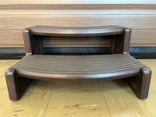 Escada Jacuzzi Dois Degraus de Polipropileno Antiderrapante para SPA