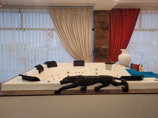 Escultura Pantera Ataque para Piscinas