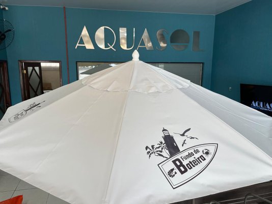 Guarda-sol Tipo Italiano Ombrelone Redondo Linha Clássica Em Madeira e Bagum Personalizado 2,40 M
