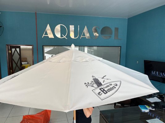 Guarda-sol Tipo Italiano Ombrelone Redondo Linha Clássica Em Madeira e Bagum Personalizado 2,40 M