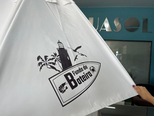Guarda-sol Tipo Italiano Ombrelone Redondo Linha Clássica Em Madeira e Bagum Personalizado 2,40 M