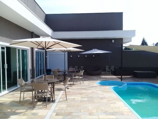 Ombrelone Centerflex Sextavado Com Pé Central Em Alumínio