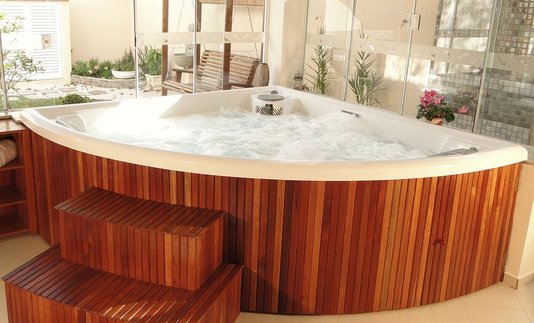 Spa de Canto Amazonas Slim Plus em Acrílico