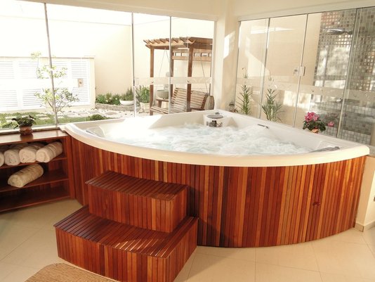 Spa de Canto Amazonas Slim Plus em Acrílico