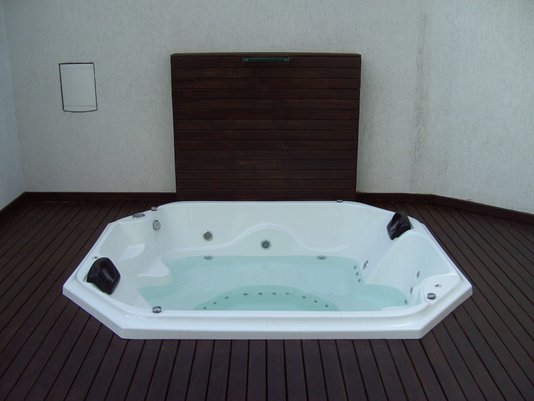SPA Octogonal Piccolo em Acrílico