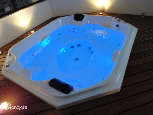 SPA Octogonal Piccolo em Acrílico