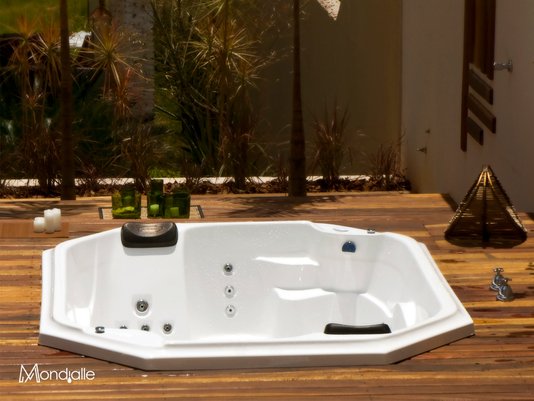 SPA Octogonal Piccolo em Acrílico