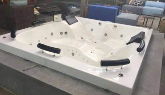 SPA Quadrada Top Line Padrão em Gel Coat
