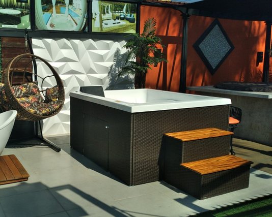 SPA Quadrada Lotus Luxo em Gel Coat