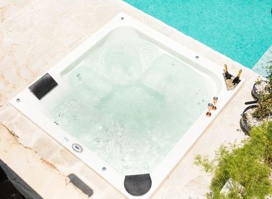 Spa Quadrado Amarilis Padrão em Gel Coat