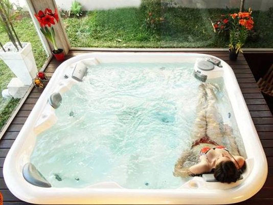 Spa Quadrado Aurora Diamante em Gel Coat