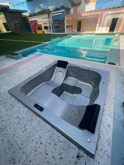 SPA Quadrado Gloriosa Luxo em Gel Coat