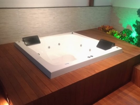 SPA Quadrado Gloriosa Padrão em Gel Coat