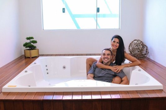 Spa Quadrado Irís Luxo em Gel Coat