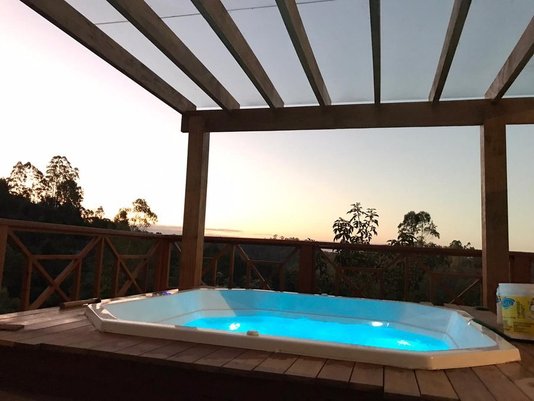 Spa Quadrado Marbella C5 Linha ECO em Gel Coat – O Seu Spa de Luxo Sustentável (220V Bifásico)
