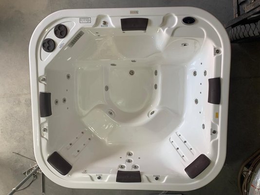Spa Quadrado Maverick Diamante em Gel Coat