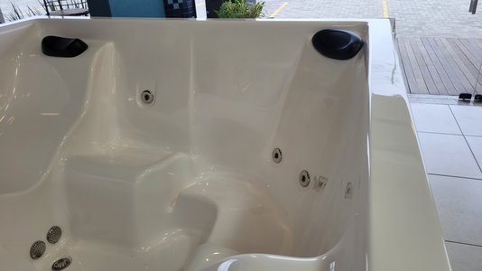 Spa Quadrado Multifibra em Gel Coat Master