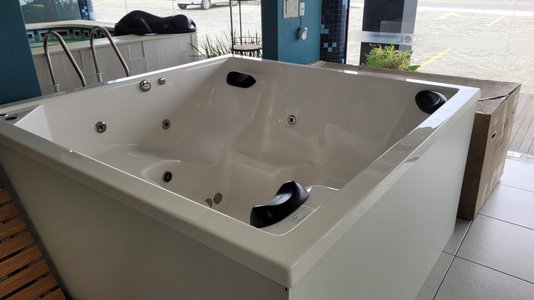 Spa Quadrado Multifibra em Gel Coat Padrão