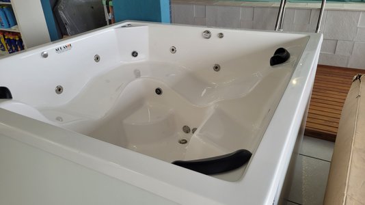 Spa Quadrado Multifibra em Gel Coat Padrão