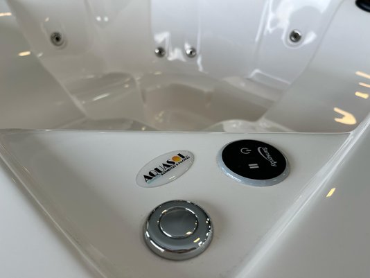Spa Quadrado Multifibra em Gel Coat Padrão