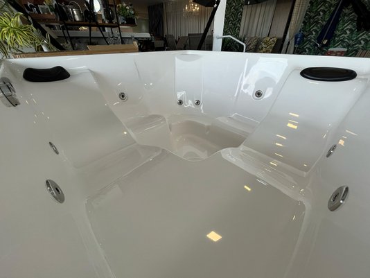 Spa Quadrado Multifibra em Gel Coat Padrão