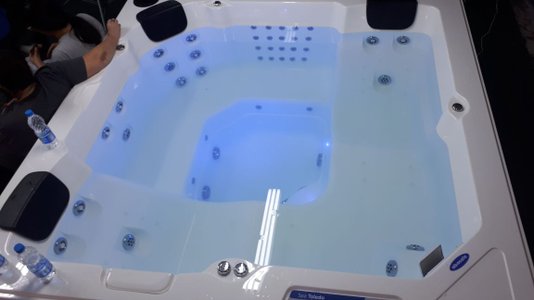 Spa Quadrado Toledo Innova em Gel Coat