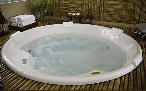 Spa Redondo J180 Quality Jacuzzi em Acrílico Com Cobertura Térmica