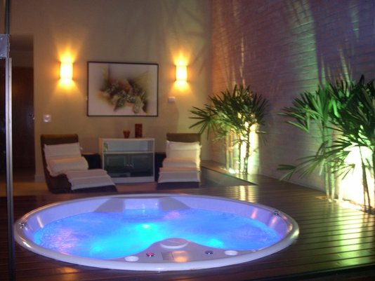Spa Redondo Maresia Slim Plus em Gel Coat