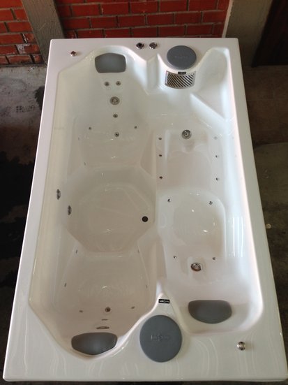 Spa Retangular Batel Diamante em Gel Coat