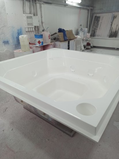 Spa Quadrado Cádiz Linha INNOVA em Gel Coat 220V Bifásico